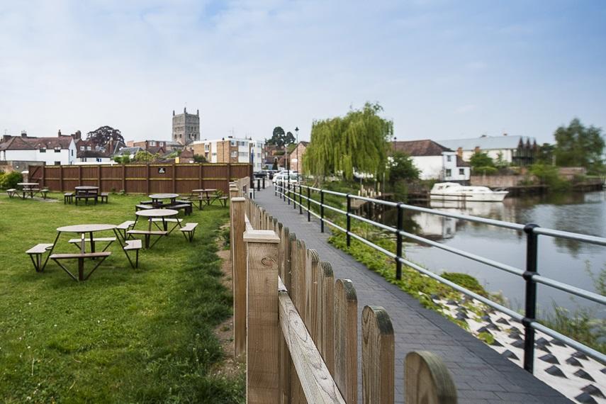 The Royal Hop Pole Wetherspoon Hotel Tewkesbury Buitenkant foto